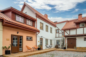 B2 Apartments